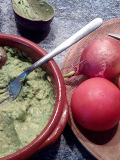 Una foto de Guacamole fácil