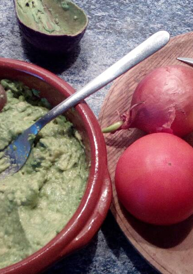 Una foto de Guacamole fácil