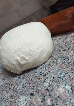 صورة لوصفة عجينة البيتزا إيطاليه عالأصووول