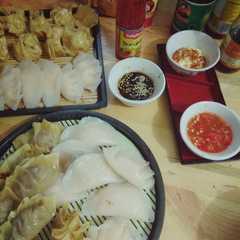 A picture of Saos cocolan aneka dimsum.