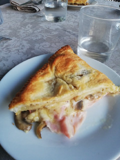 Una foto de Torta rellena