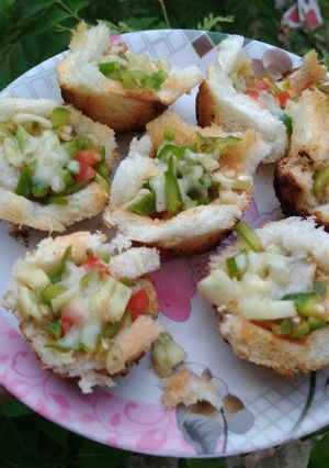 A picture of Pizza cups in Appam Patra.