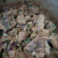 A picture of Fried beef.