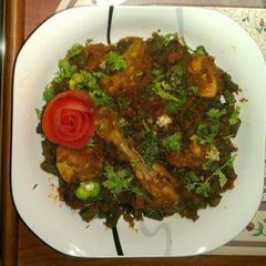 A picture of Bhindi Chicken.