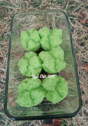 Foto resep Kue Mangkok Pandan dn Strawberry