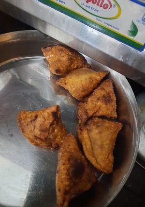 সিঙ্গাড়া (singara recipe in Bengali) রেসিপির প্রধান ছবি