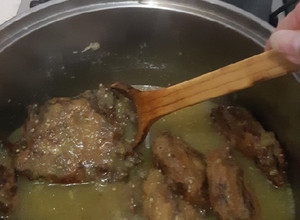 Una foto de Tortas de carne deshebrada