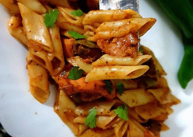 Tandoori chicken pasta