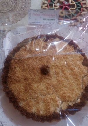 Una foto de Tarta de coco y dulce de leche.