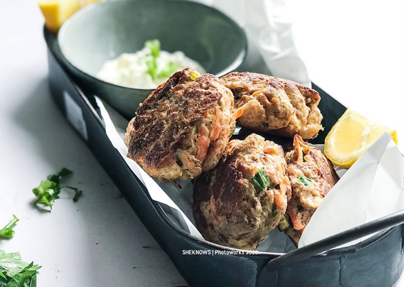 Bread with tuna meatballs