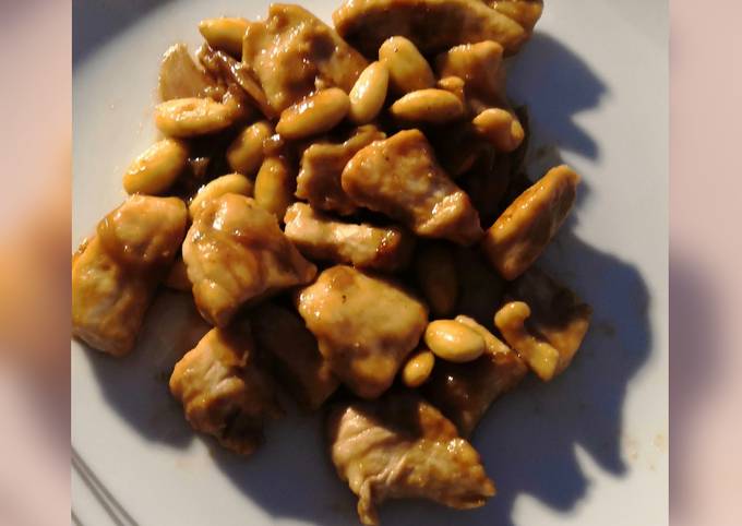 Pollo alle mandorle