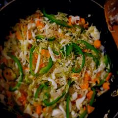 A picture of Stir fry cabbage.