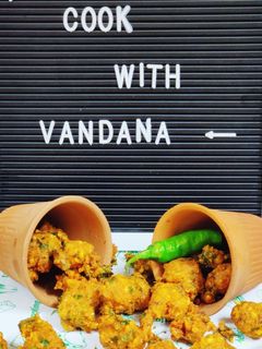 दाल के बड़े (Dal ke bade recipe in hindi) रेसिपी मुख्य फोटो