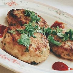A picture of Chappali Kabab .