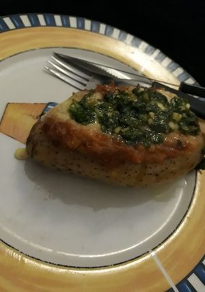 Una foto de Papa rellena al pesto