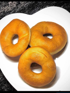 A picture of Doughnuts.