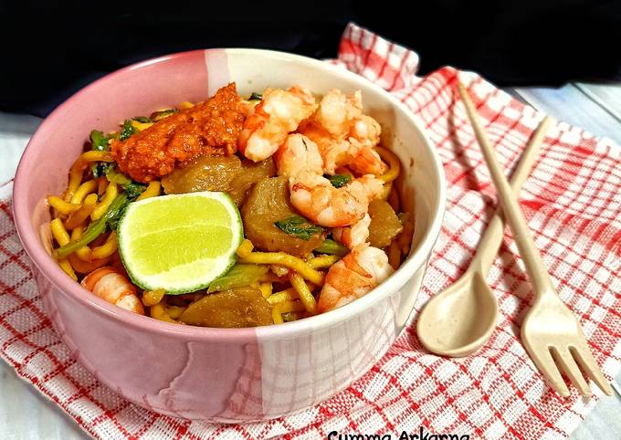Wajib coba! Resep memasak Mie goreng basah ala Ibu NN yang nikmat
