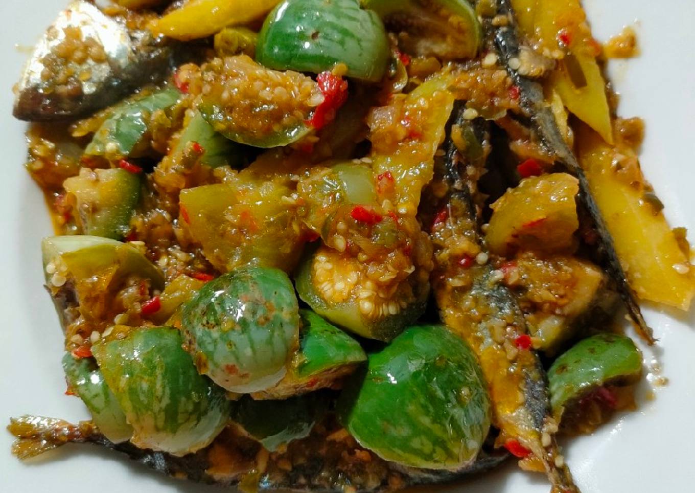 Ikan Asin Terong Lalap Sambal Hijau