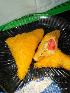 Foto resep Roti goreng sosis keju melt