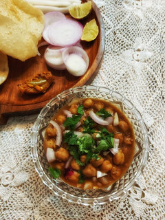 पंजाबी छोले (Punjabi chole recipe in Hindi) रेसिपी मुख्य फोटो