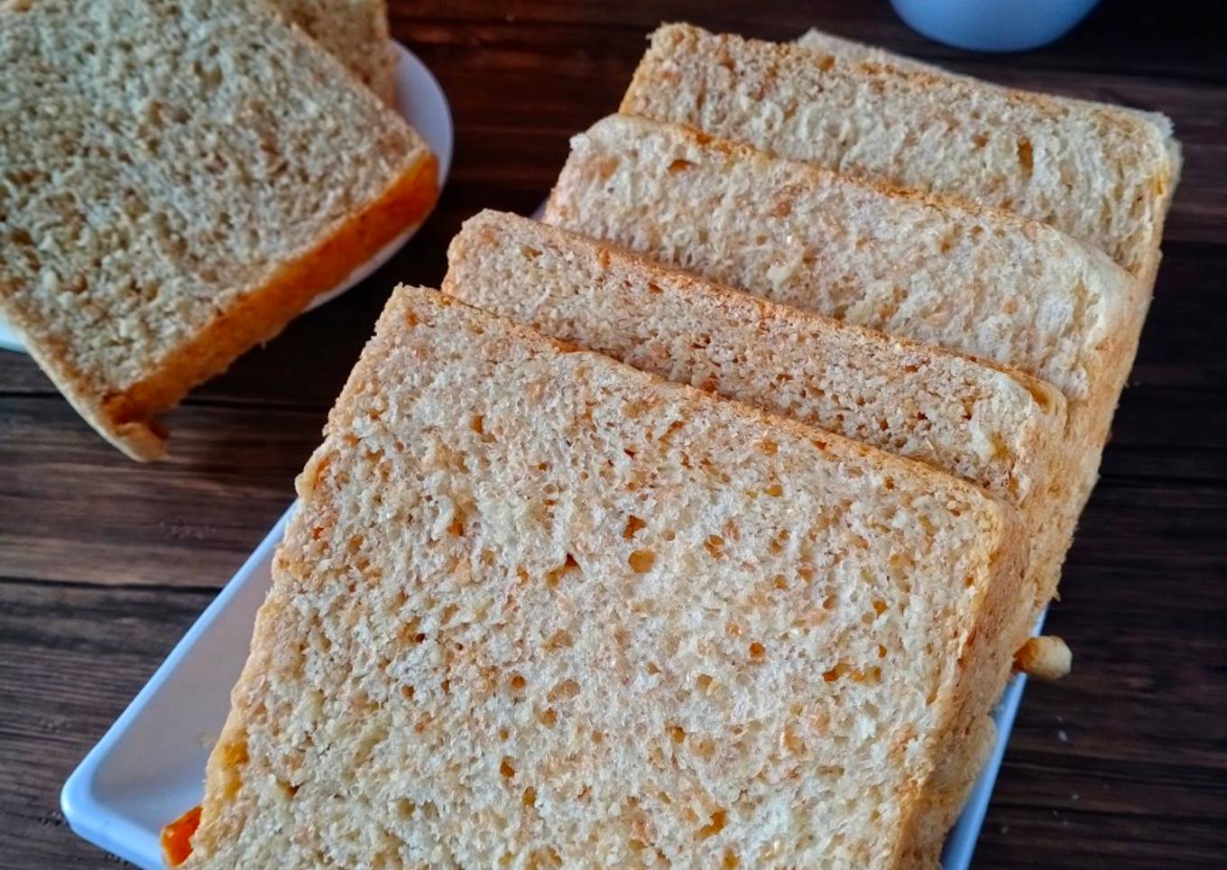 Roti tawar gandum loyang tutup