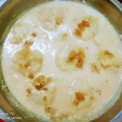 A picture of Bengali Style Sweet Dudh Puli Pitha.