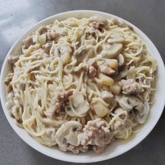 A picture of Mushroom White Spaghetti.