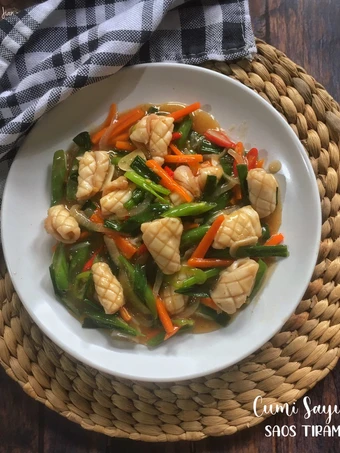 Langkah Gampang Membuat Resep Cumi Sayur Saos Tiram yang Uenak Anti Ribet, Lezat Sekali