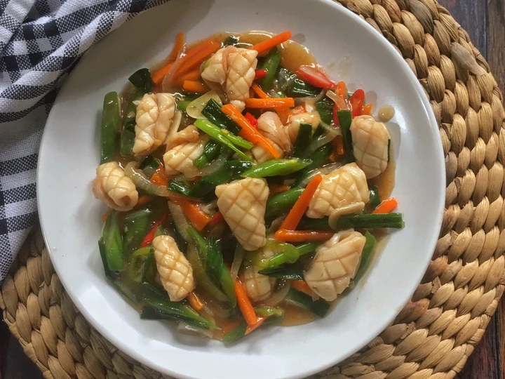 Langkah Gampang Membuat Resep Cumi Sayur Saos Tiram yang Uenak Anti Ribet, Lezat Sekali