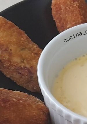 A picture of Asparagus and Gorgonzola Croquettes.