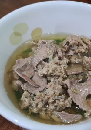 รูปของ แกงจืดใบโหระพาหมูสับกับวุ้นเส้น