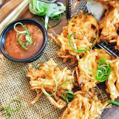 A picture of Noodles pakoras.