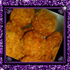 A picture of Til gur ke ladoo.