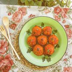 A picture of Polpette di ricotta e ndujia al forno.