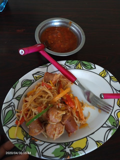 A picture of Smokie spaghetti.