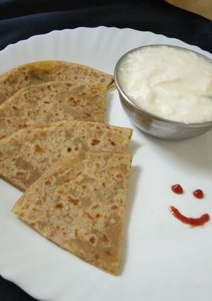 A picture of Aloo Paratha.