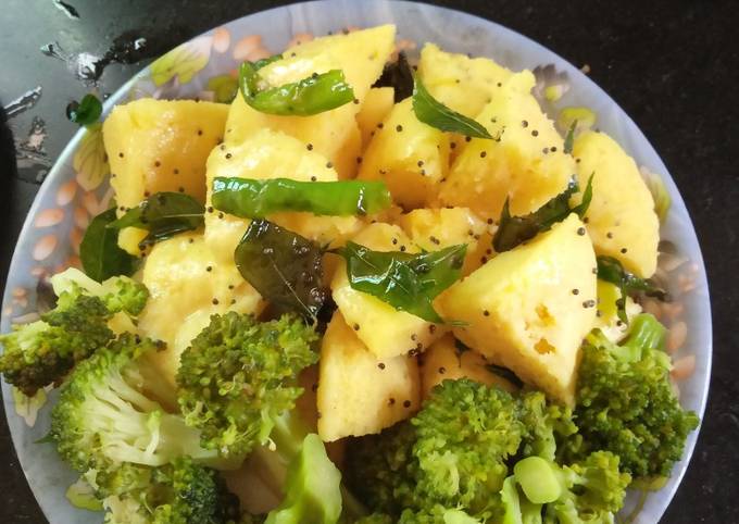 Recipe of Thomas Keller Steam Paneer 😋 Idli