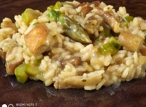 Foto di Risotto asparagi e funghi