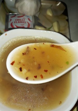 A picture of Hot Garlic soup.