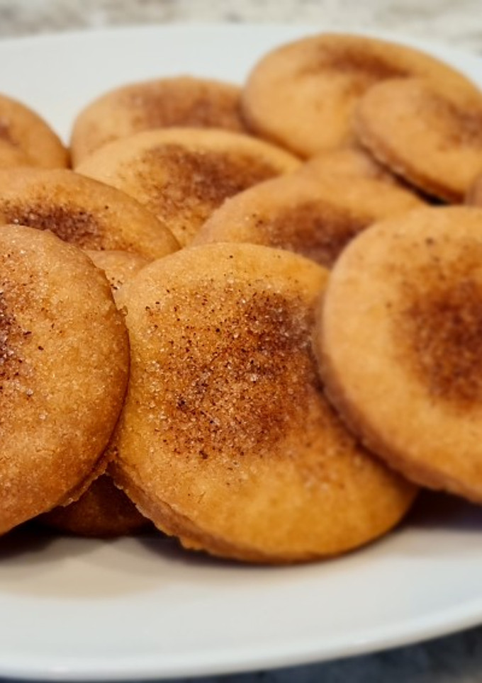 Una foto de Galletas de canela rápidas y sin huevo