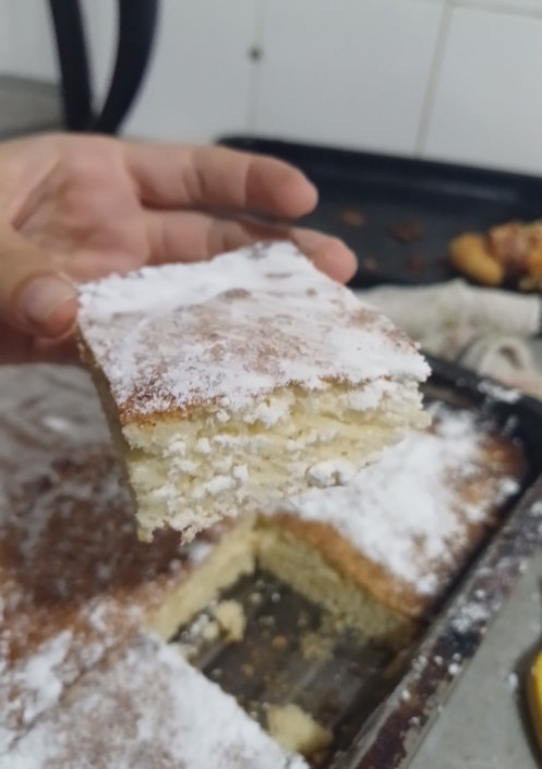 Una foto de Torta matera con azúcar impalpable