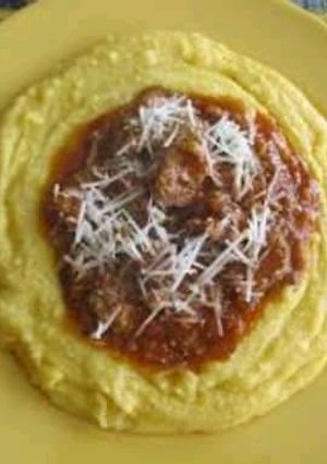 Una foto de Cremoso puré de papa con guizo