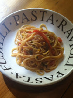 Una foto de Spaghetti en salsa de vino rosado
