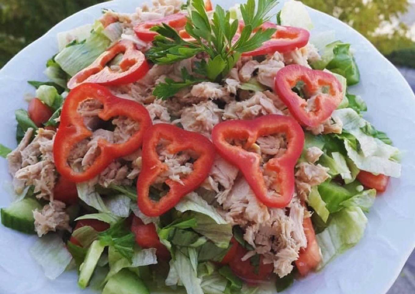 Ensalada rápida con pimientos y pollo