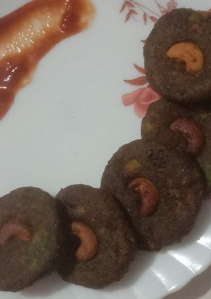 A picture of Hara bhara kabab.