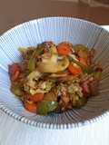 Salteado de verduras en wok, estilo asiático