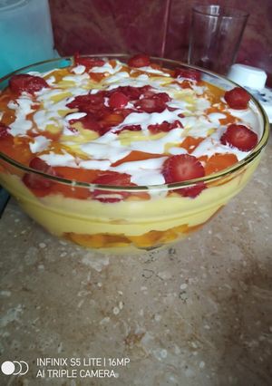 A picture of Trifle.
