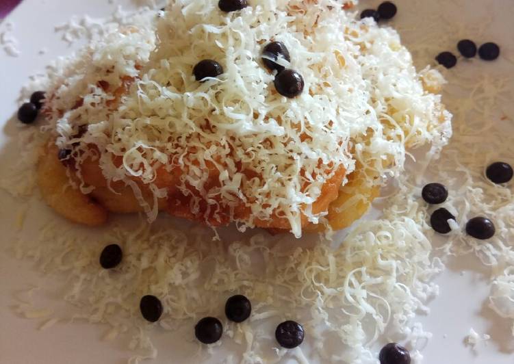 Bagaimana Membuat Pisang goreng mentega leleh topping keju Anti Gagal