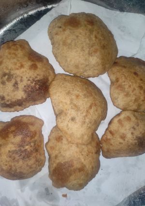 मसाला पूरी (masala puri recipe in Hindi) रेसिपी मुख्य फोटो