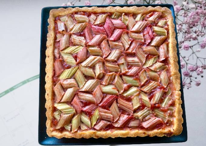 Crostata di Frangipane e Rabarbaro